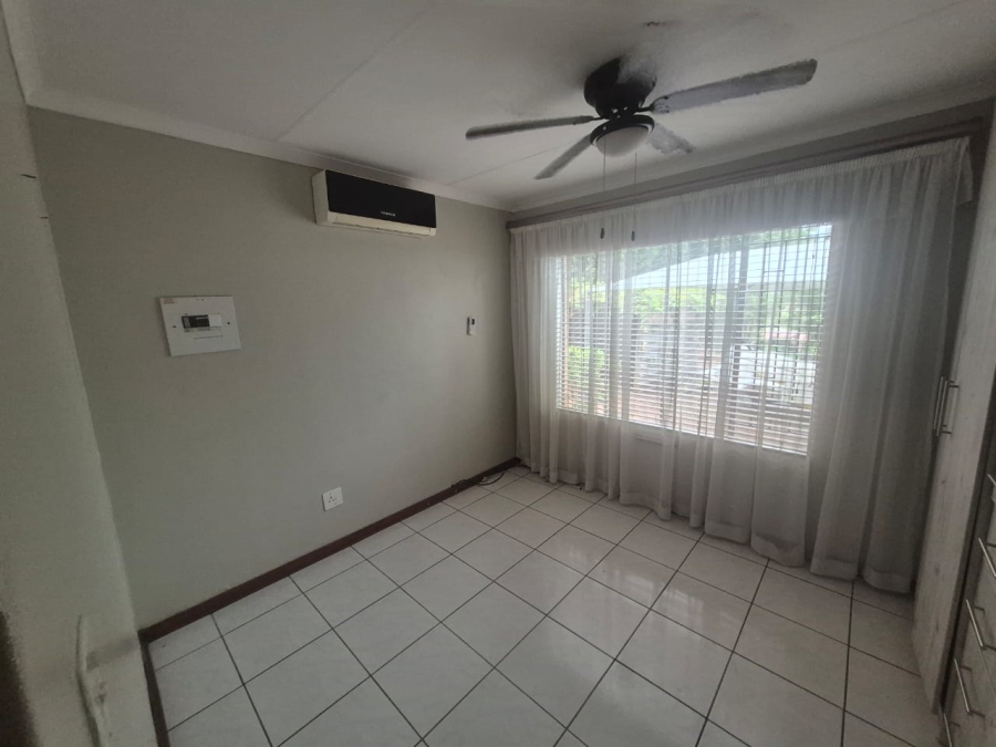 4 Bedroom Property for Sale in Safari Gardens North West